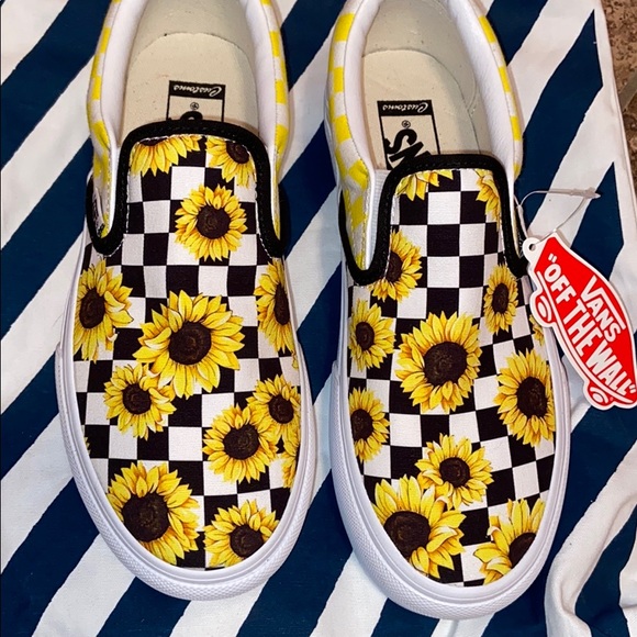 Vans - Picture 3 of 3